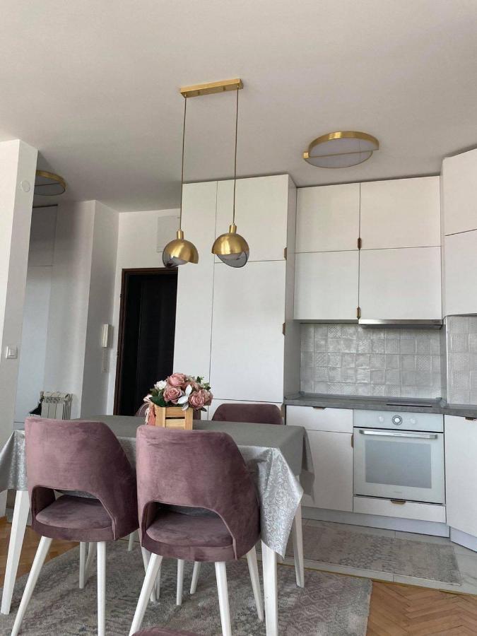 Velvet Apartment Skopje Buitenkant foto