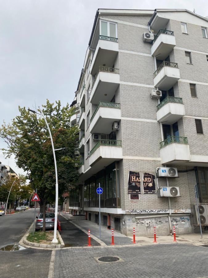 Velvet Apartment Skopje Buitenkant foto